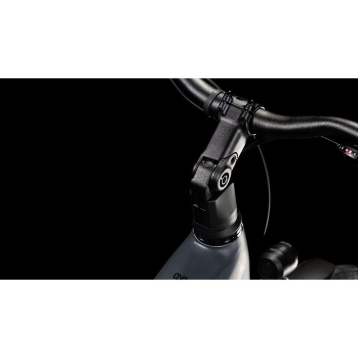 VTC électrique CUBE Kathmandu Hybrid ONE 800 | Ovelo