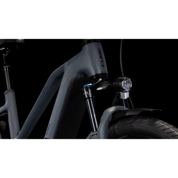 VTC électrique CUBE Kathmandu Hybrid ONE 800 | Ovelo