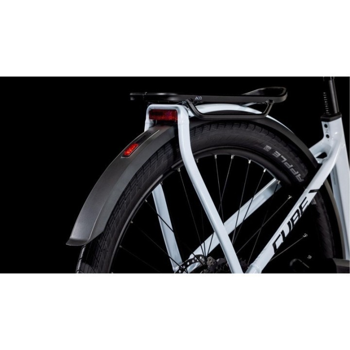 VTC électrique CUBE Kathmandu Hybrid ONE 800 | Ovelo