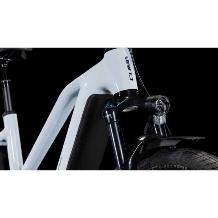 VTC électrique CUBE Kathmandu Hybrid ONE 800 | Ovelo
