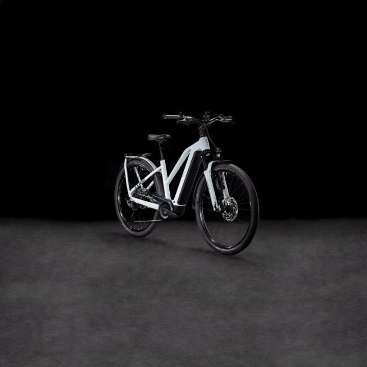 VTC électrique CUBE Kathmandu Hybrid EX 800 | Ovelo