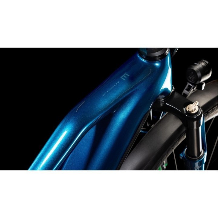 VTC électrique CUBE Kathmandu Hybrid EX 800 | Ovelo