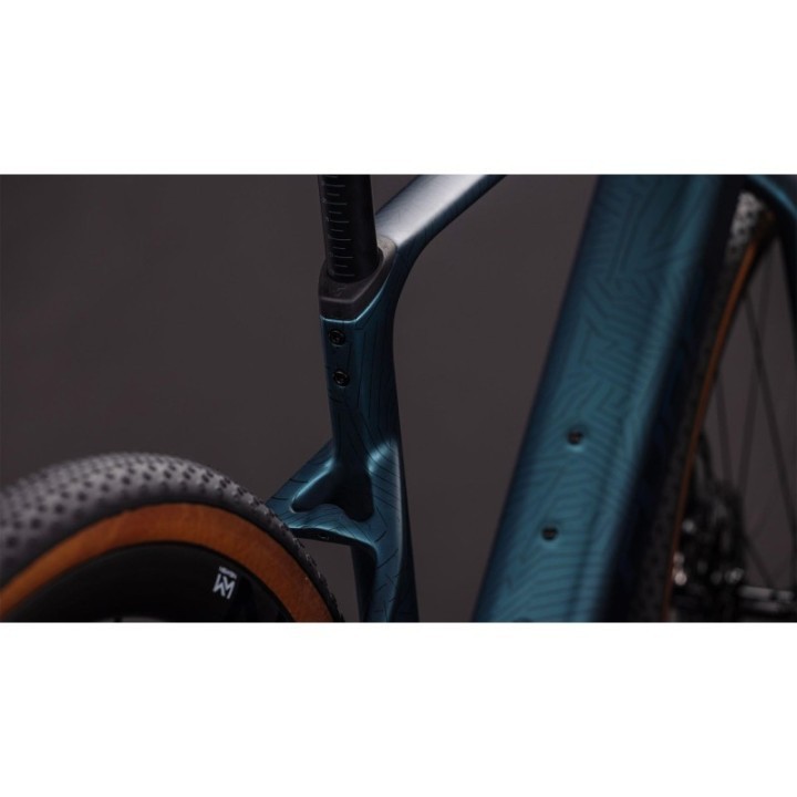 VTC électrique CUBE Nuroad Hybrid C:62 SLT 400X | Ovelo