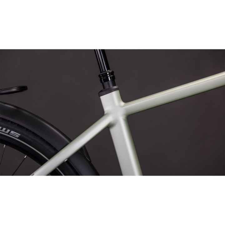 VTC électrique CUBE Nuride Hybrid EXC 800 | Ovelo
