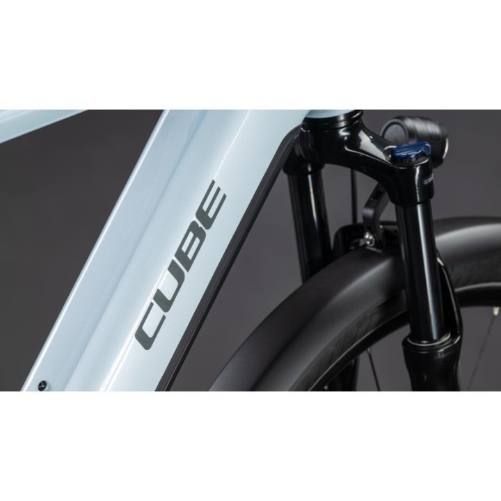 VTC électrique CUBE Touring Hybrid ONE 600 | Ovelo
