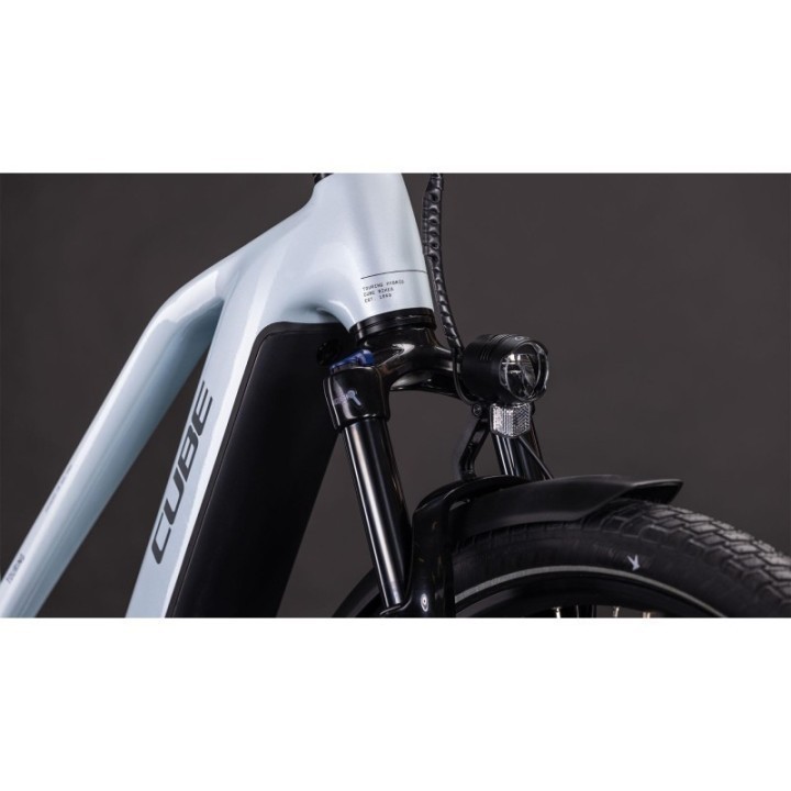 VTC électrique CUBE Touring Hybrid ONE 600 | Ovelo
