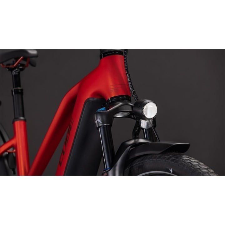 VTC électrique CUBE Touring Hybrid Comfort SLX 800 | Ovelo