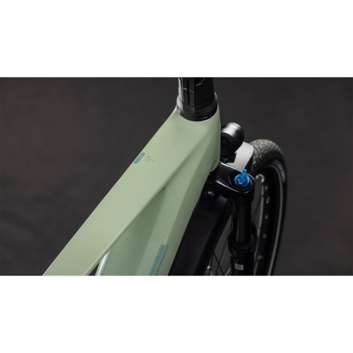 VTC électrique CUBE Kathmandu Hybrid ONE 800 | Ovelo