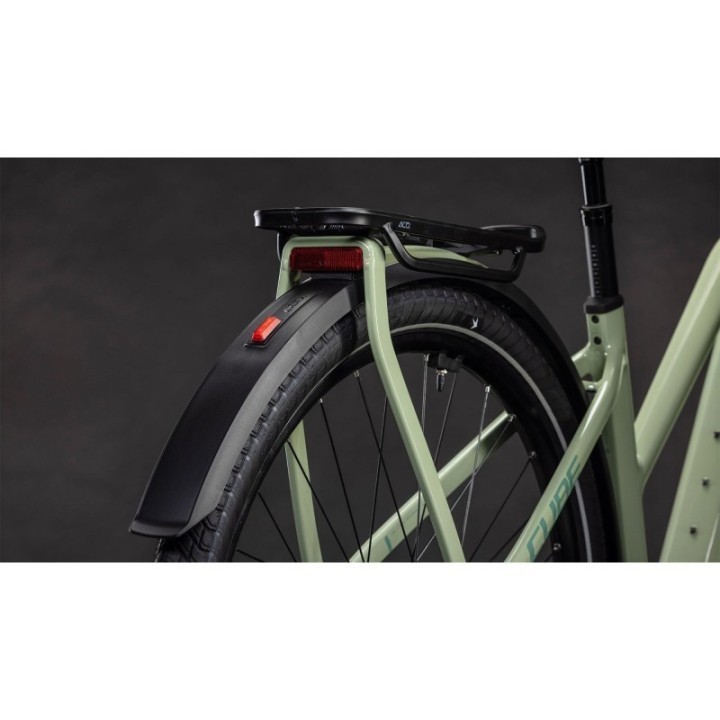 VTC électrique CUBE Kathmandu Hybrid ONE 800 | Ovelo