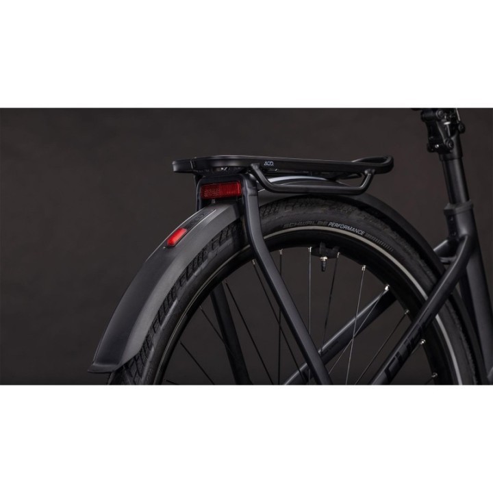 VTC électrique CUBE Kathmandu Hybrid Pro 800 | Ovelo
