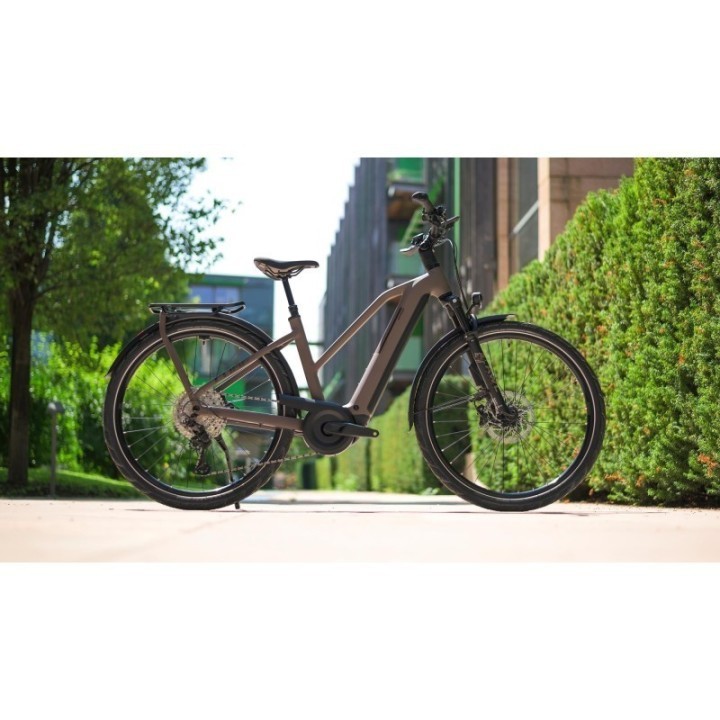 VTC électrique CUBE Kathmandu Hybrid EXC 800 | Ovelo