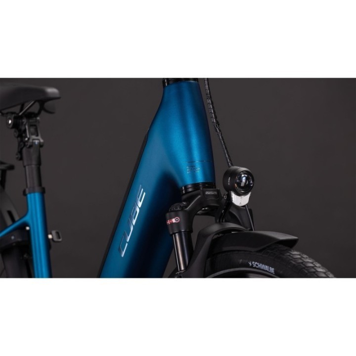 Vélo de ville électrique CUBE Supreme Hybrid Deluxe Pro 600 | Ovelo