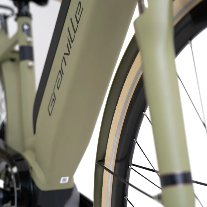 Vélo de ville électrique GRANVILLE E-Absolute 35 Plus - 500 Wh | Ovelo