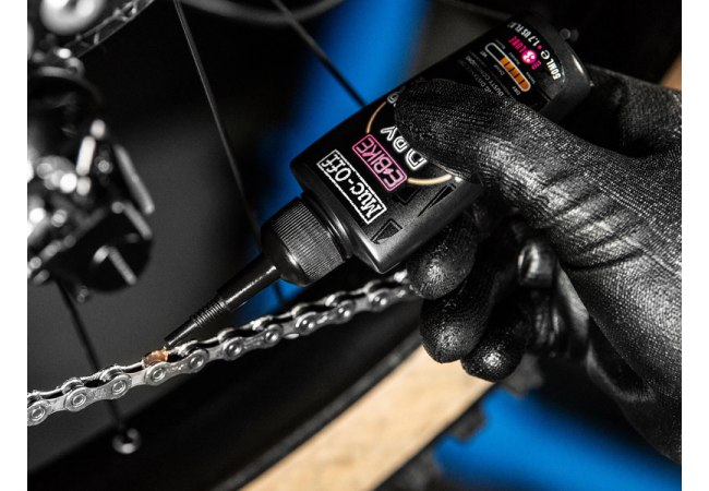 https://www.ovelo.fr/17896/lubrifiant-ebike-wet-chain-lube-ml.jpg