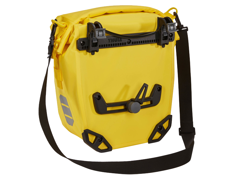 https://www.ovelo.fr/19230-thickbox_extralarge/paire-de-sacoches-thule-shield-pannier-l-pair-jaune.jpg