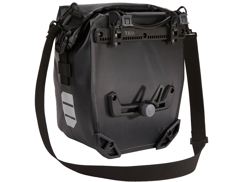 https://www.ovelo.fr/19240-thickbox_extralarge/2x-sacoches-thule-shield-pannier-13l-noir-.jpg