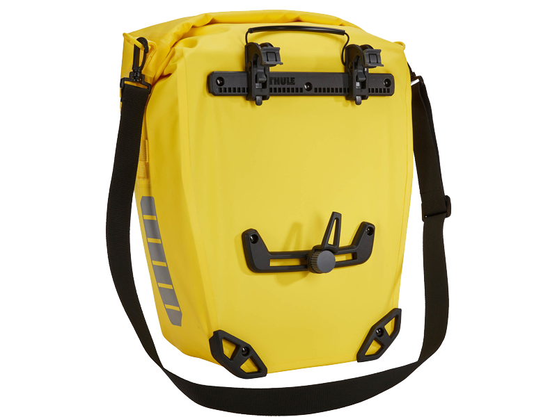 https://www.ovelo.fr/19250-thickbox_extralarge/paire-de-sacoches-thule-shield-pannier-l-pair-jaune.jpg