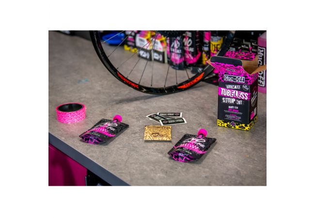 https://www.ovelo.fr/30180/kit-de-conversion-tubeless-muc-off-ultimate-road-60mm.jpg