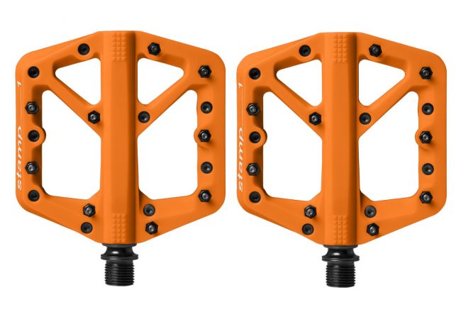https://www.ovelo.fr/32152/paire-de-pedales-plates-crankbrothers-stamp-1-petite-orange.jpg
