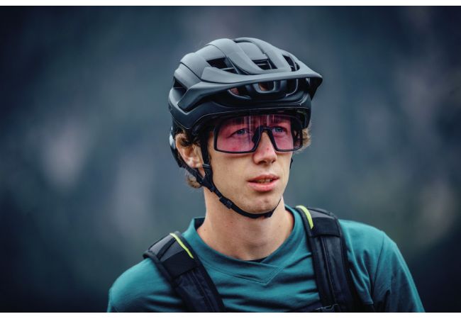 https://www.ovelo.fr/36034/casque-abus-cliffhanger-ts-cm-pine-green.jpg