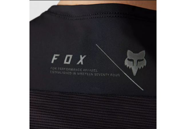 https://www.ovelo.fr/41241/maillot-femme-fox-flexair-ascent.jpg
