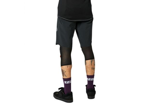 https://www.ovelo.fr/41804/short-homme-fox-flexair-noir.jpg