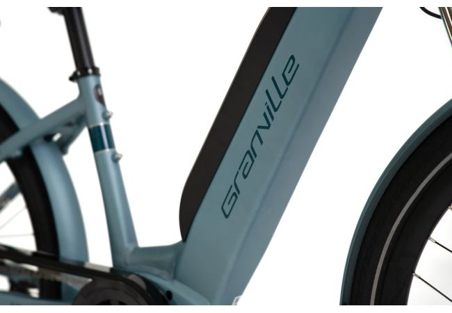 https://www.ovelo.fr/44172/e-absolute-15-blue-green-500wh.jpg