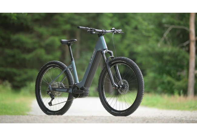 https://www.ovelo.fr/48366/reaction-hybrid-pro-800wh.jpg