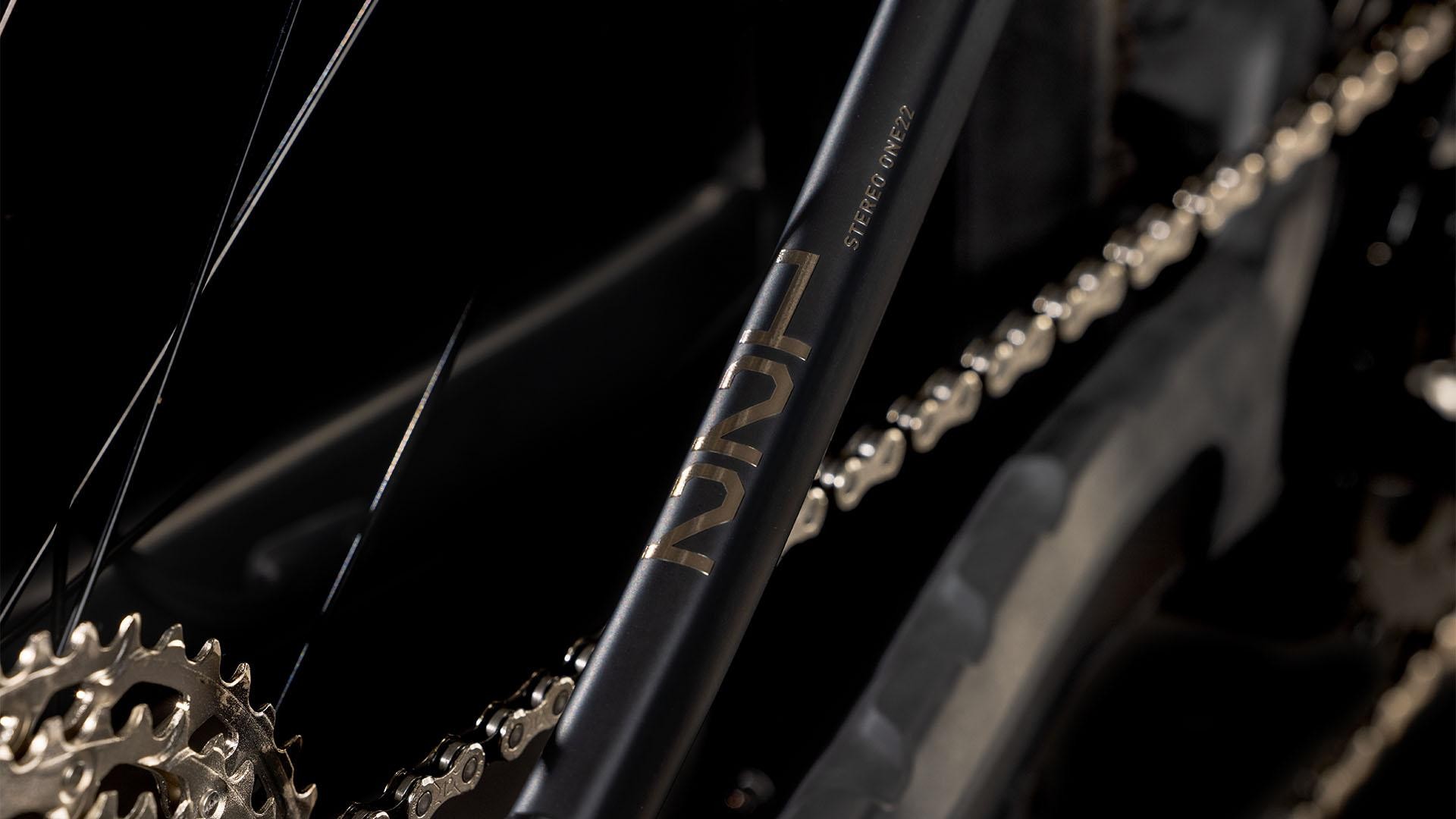 https://www.ovelo.fr/49602-thickbox_extralarge/stereo-hybrid-one22-slx-800.jpg