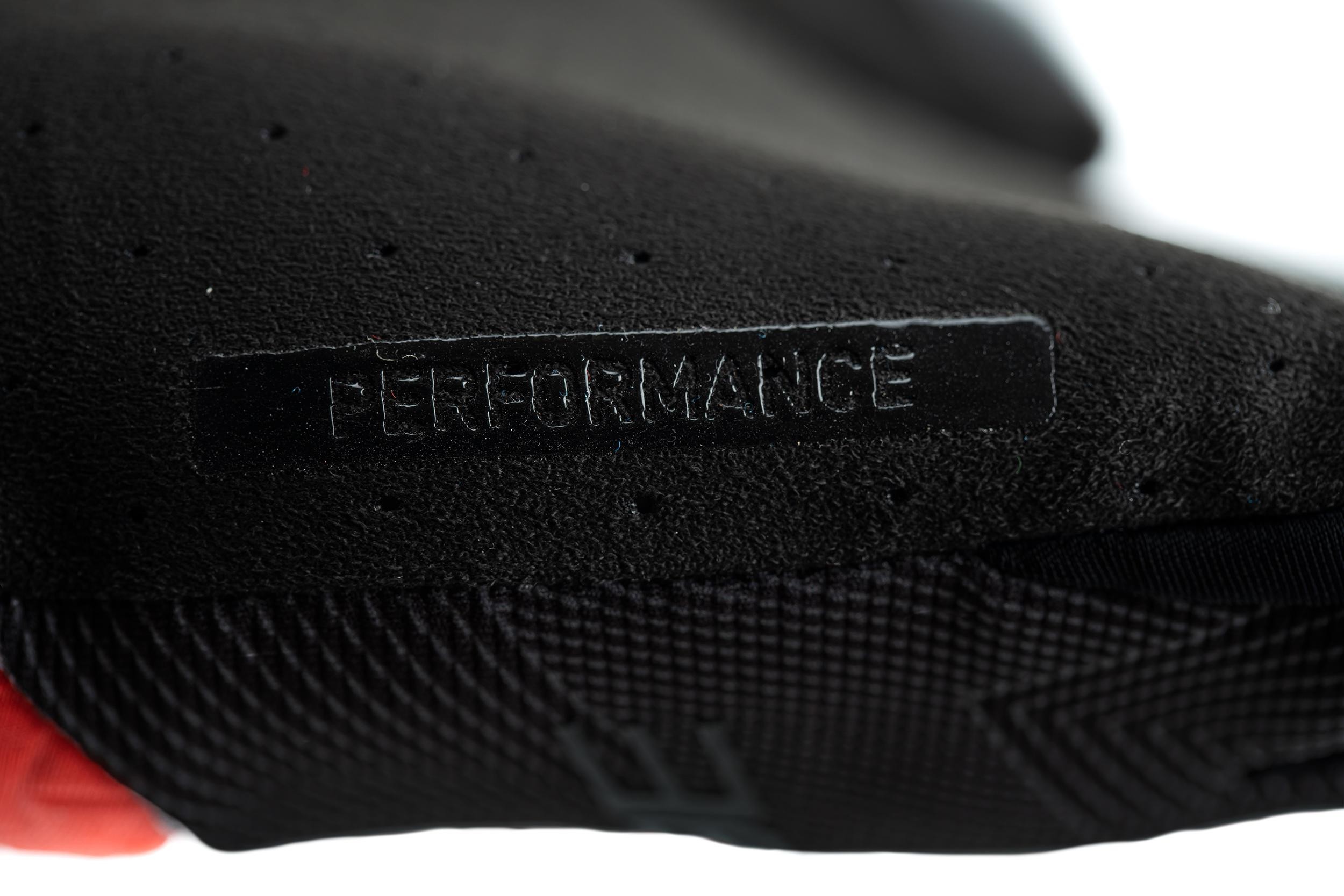 https://www.ovelo.fr/52683-thickbox_extralarge/cube-gloves-performance-long-finger-x-actionteam.jpg