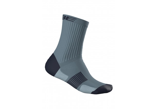 https://www.ovelo.fr/53233/chaussettes-hautes-cube-mtb-artline.jpg