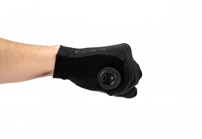 https://www.ovelo.fr/53489/cube-gloves-race-long-finger.jpg