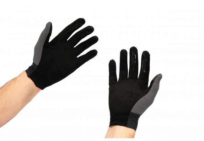 https://www.ovelo.fr/53490/cube-gloves-race-long-finger.jpg