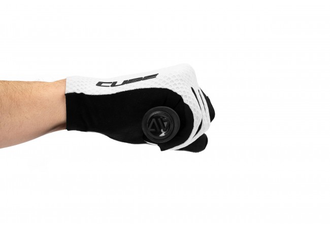 https://www.ovelo.fr/53493/cube-gloves-race-long-finger.jpg