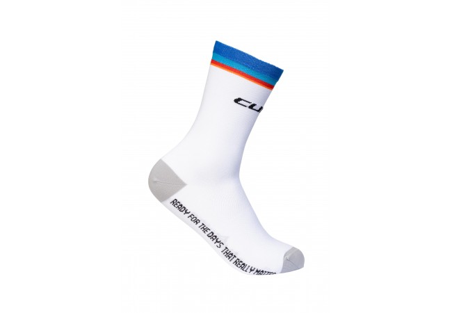 https://www.ovelo.fr/54103/chaussettes-cube-high-cut-road-xc-teamline.jpg