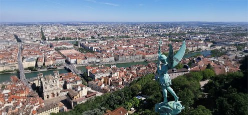 LYON